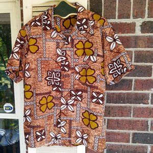 Vintage Roundy Bay Island Hawaiian Men's large button-down shirt with pocket